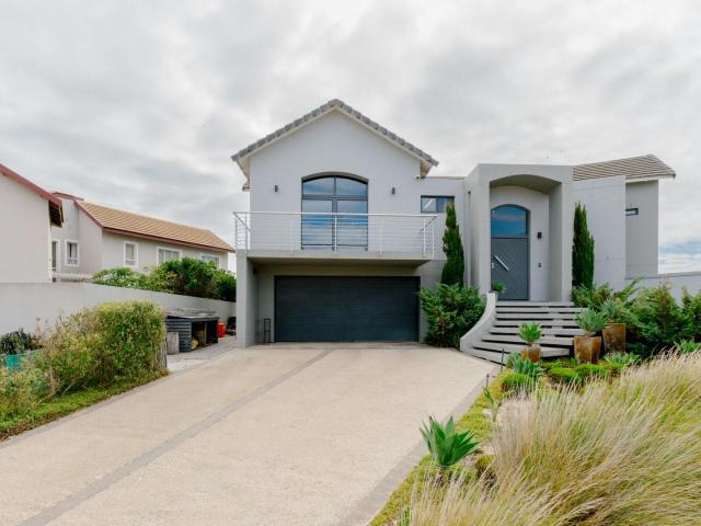 3 Bedroom House in Fisherhaven