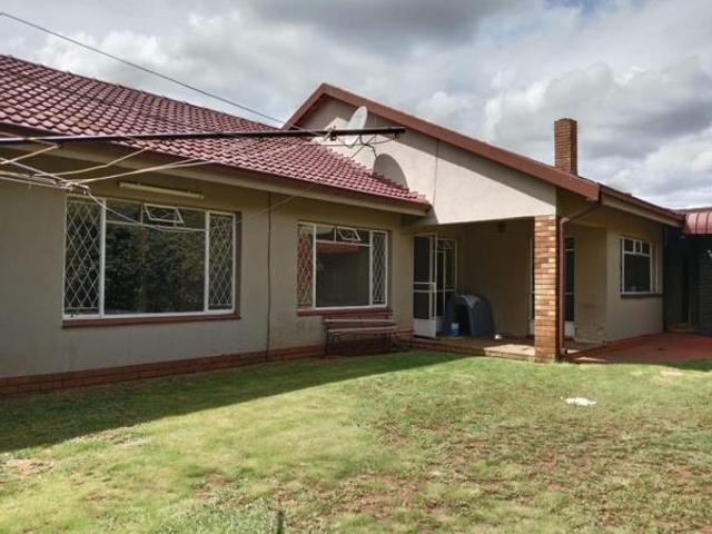 3 Bedroom House in Kookrus