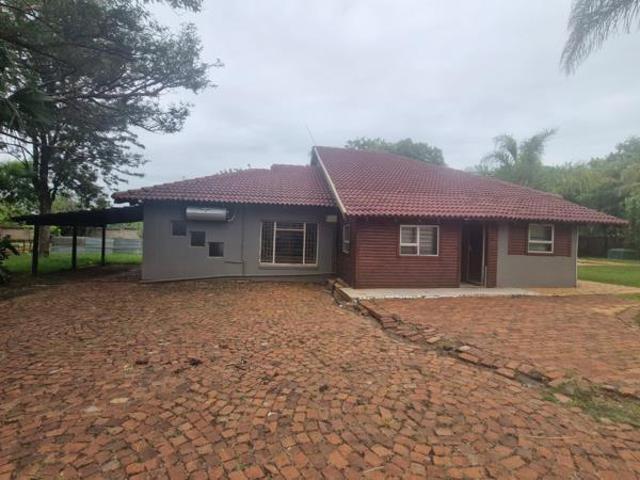 3 Bedroom House in Kameeldrift East