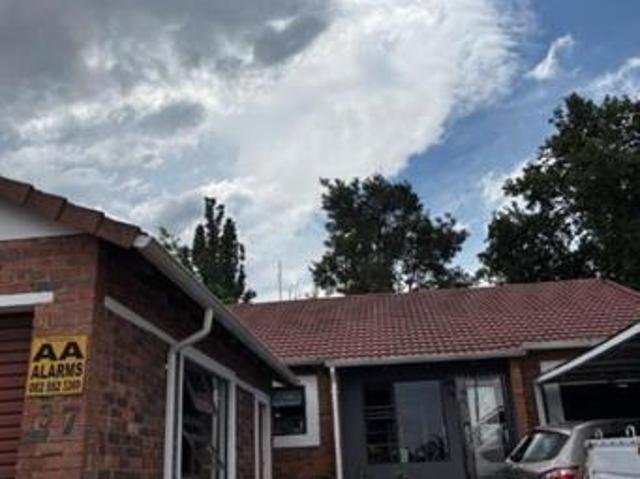 3 Bedroom House in Kelvin