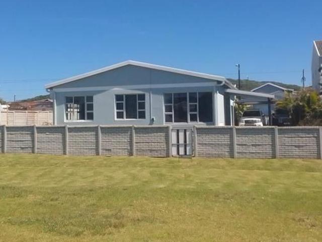 3 Bedroom House in Kidds Beach