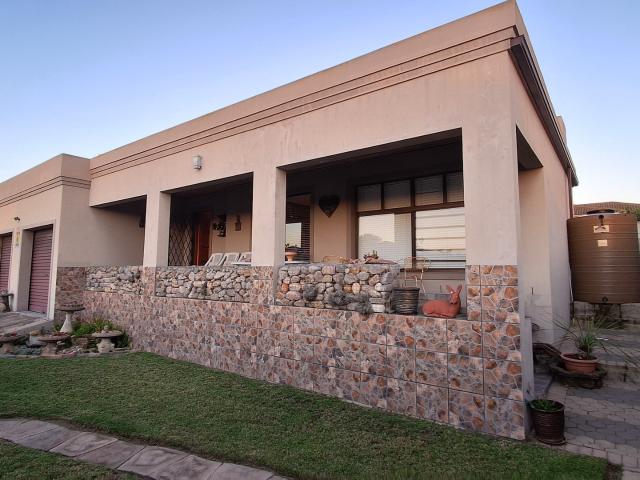 3 Bedroom House in Kleinbrak