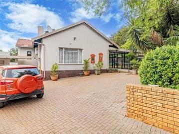 3 Bedroom House in Horizon View