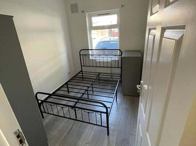 3 bedroom house in Harrow