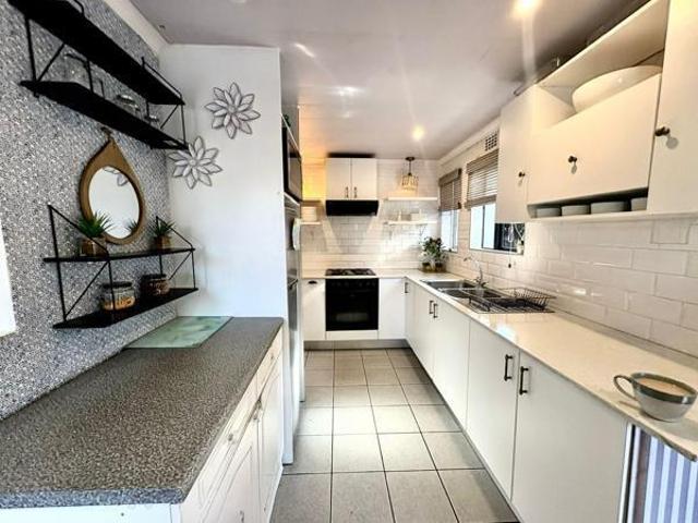 3 Bedroom House in Heideveld