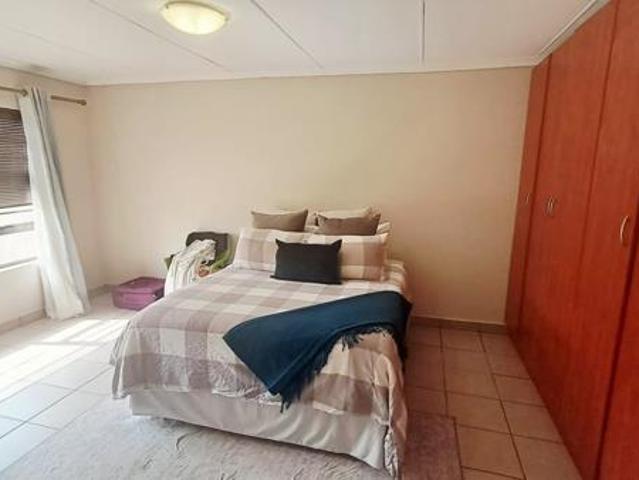 3 Bedroom House in Hillside
