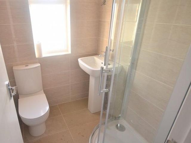3 bedroom house in Ilford