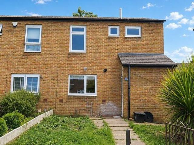 3 bedroom house in Ilford
