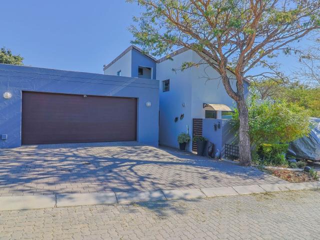 3 Bedroom House in Jackal Creek Golf Estate