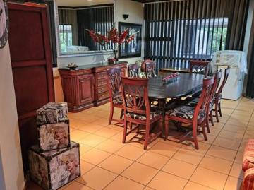 3 Bedroom House in Jim Fouche Park