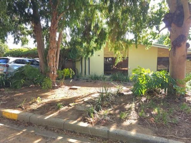 3 Bedroom House in Onder Papegaaiberg