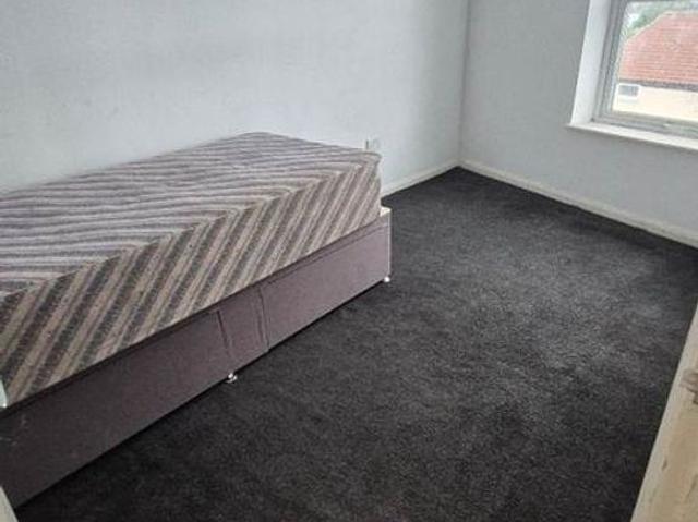 3 bedroom house in Oldbury