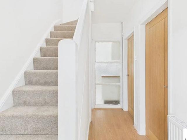 3 bedroom house in Oldbury