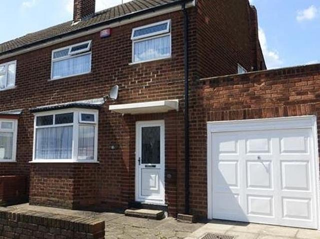 3 bedroom house in Oldbury
