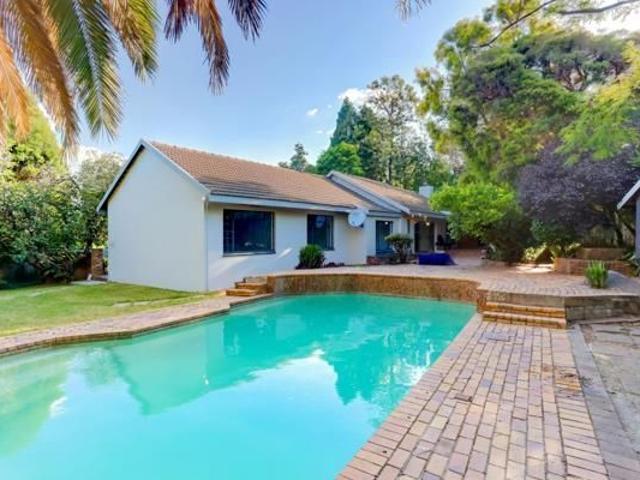 3 Bedroom House in Olivedale