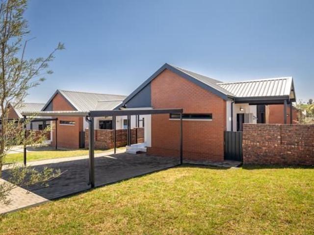 3 Bedroom House in Olivedale