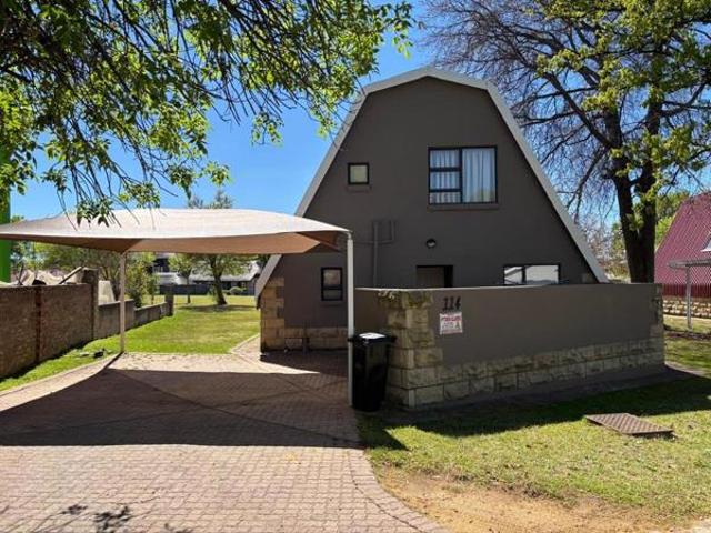 3 Bedroom House in Loch Athlone