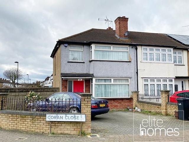 3 bedroom house in London