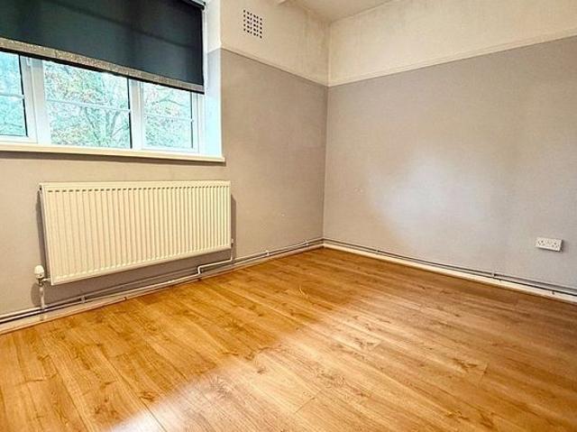 3 bedroom house in London