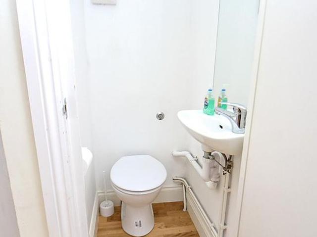 3 bedroom house in London