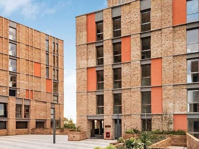 3 bedroom house in London