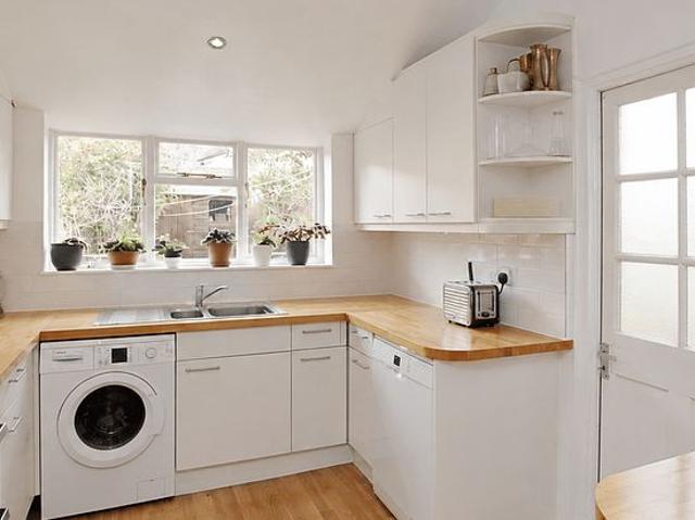 3 bedroom house in London
