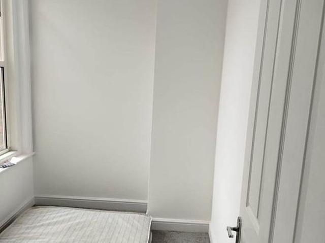 3 bedroom house in London