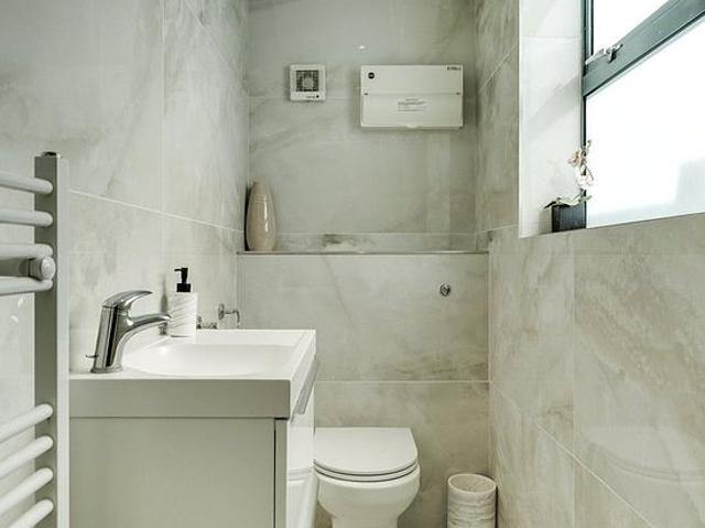 3 bedroom house in London