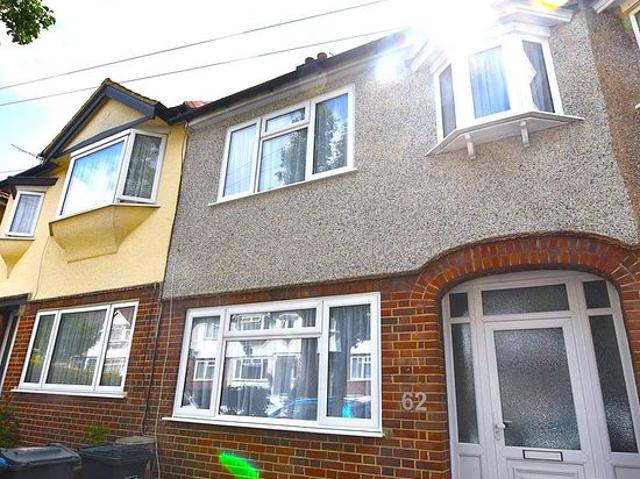 3 bedroom house in London