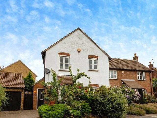 3 bedroom house in London