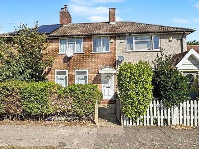 3 bedroom house in London
