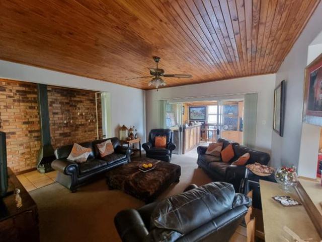 3 Bedroom House in La Provance