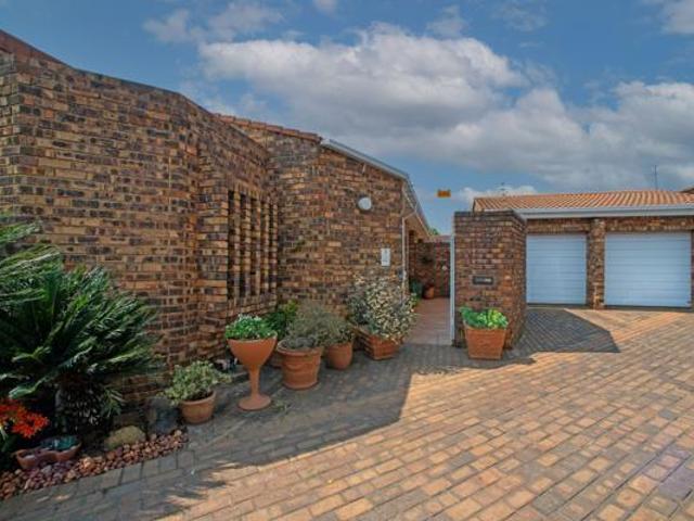 3 Bedroom House in Lakefield