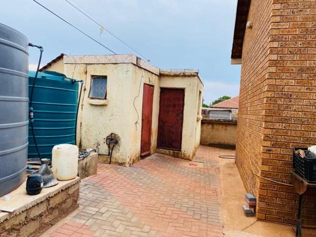 3 Bedroom House in Lebowakgomo