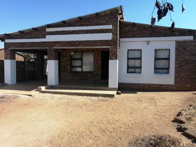 3 Bedroom House in Lebowakgomo
