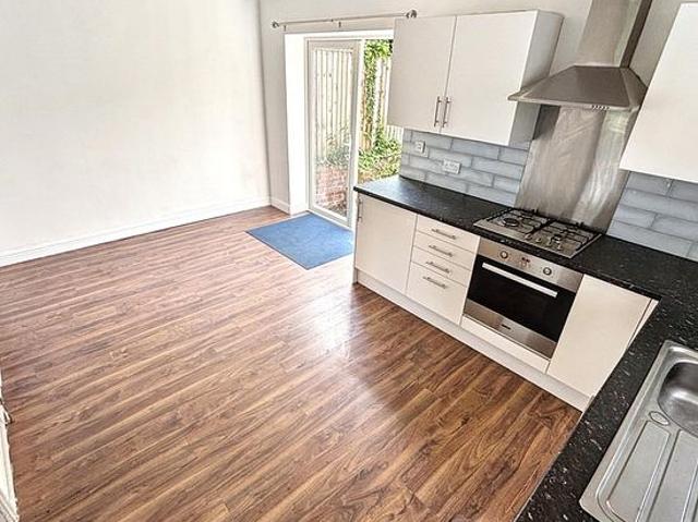3 bedroom house in Leeds