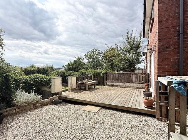 3 bedroom house in Leeds
