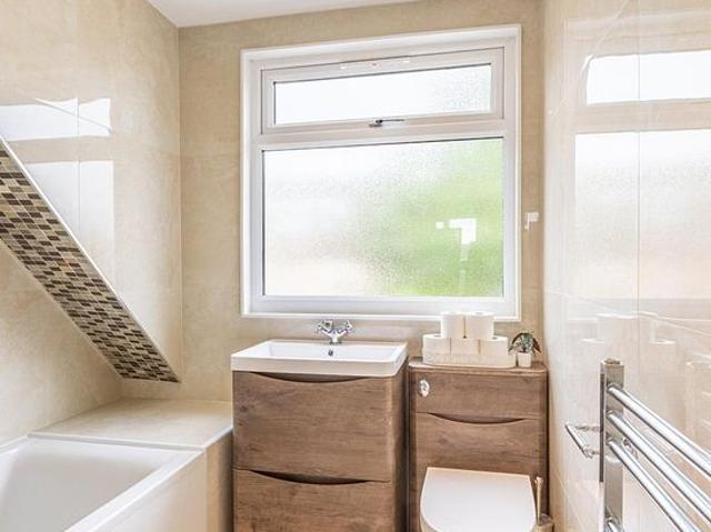 3 bedroom house in Leeds
