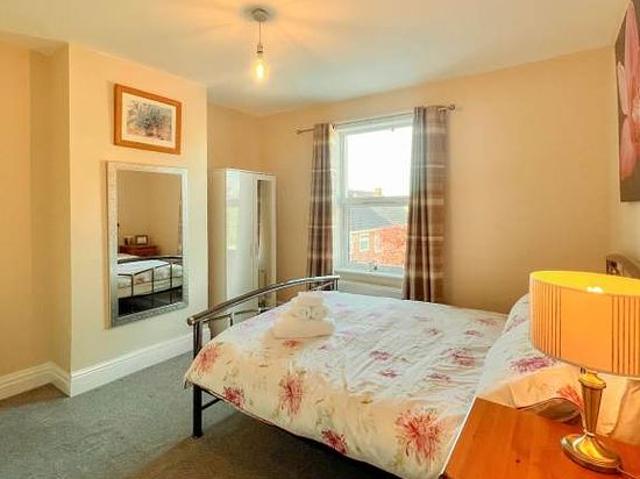 3 bedroom house in Leeds
