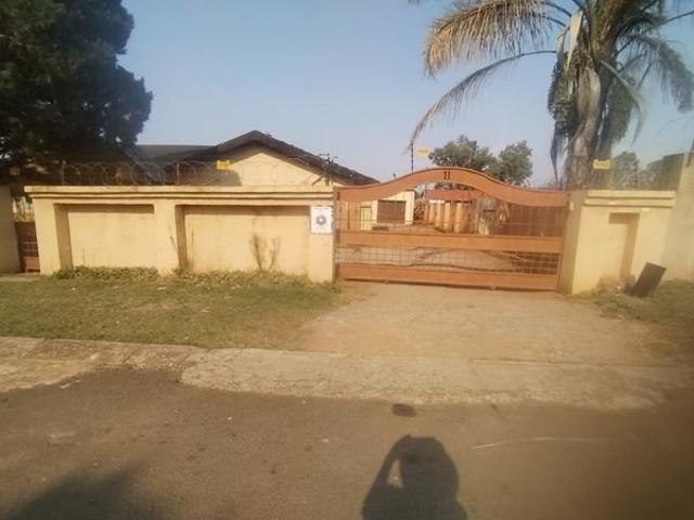 3 Bedroom House in Lennoxton