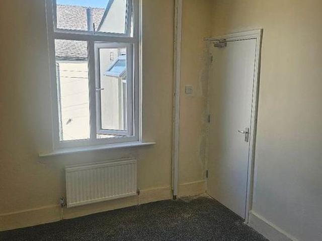 3 bedroom house in Liverpool