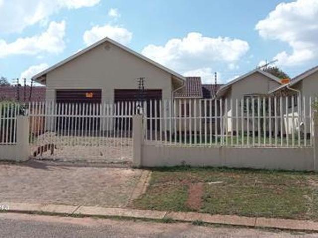 3 Bedroom House in Lindhaven