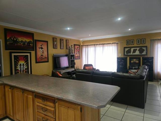 3 Bedroom House in Lydenburg Mashishing