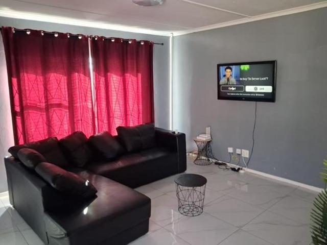 3 Bedroom House in Mountain View