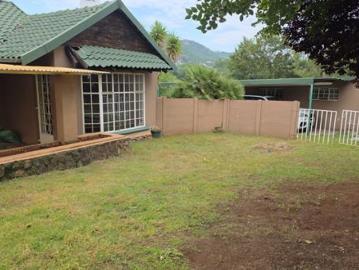 3 Bedroom House in Mondeor