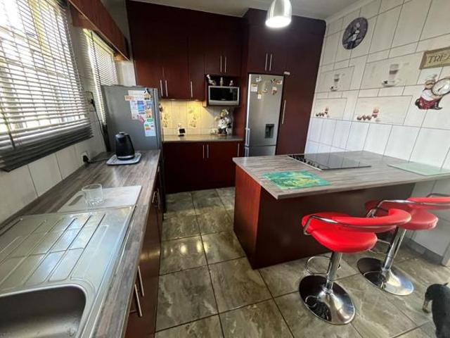 3 Bedroom House in Morelig