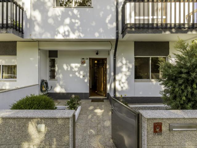 3 Bedroom House in Maia two Terraces one balcony