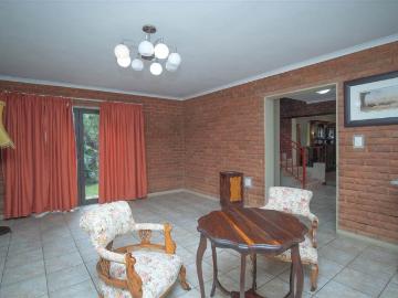 House for sale in North West - Powder room