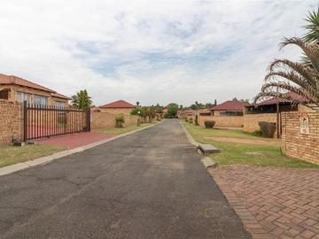 3 Bedroom House in Norkem Park