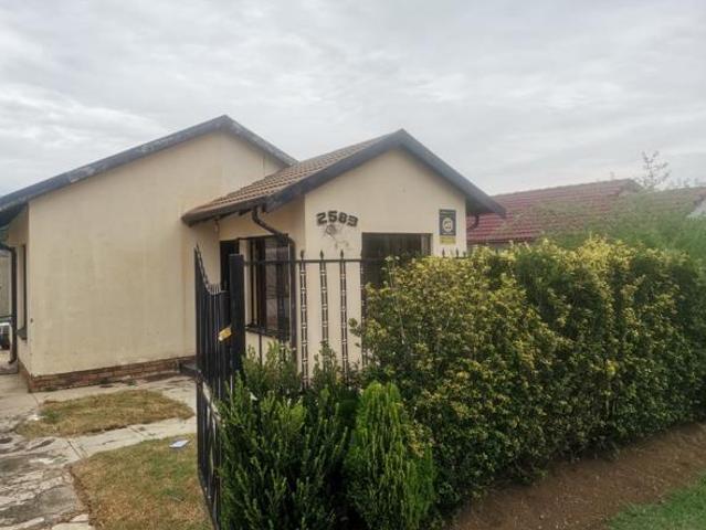 3 Bedroom House in Naturena